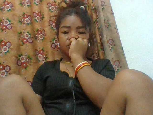 Elyah1a live cam on BongaCams