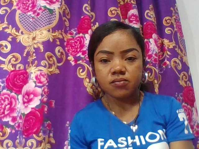 Elyah1a live cam on BongaCams
