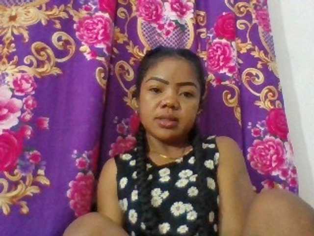 Elyah1a live cam on BongaCams