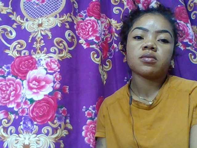 Elyah1a live cam on BongaCams