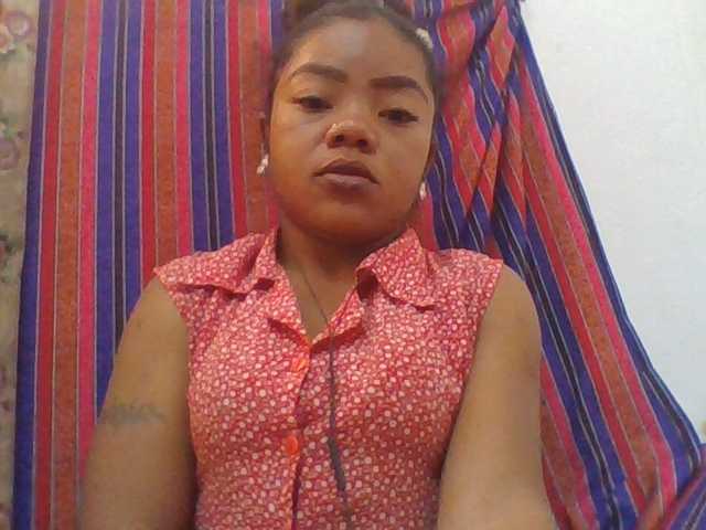 Elyah1a live cam on BongaCams