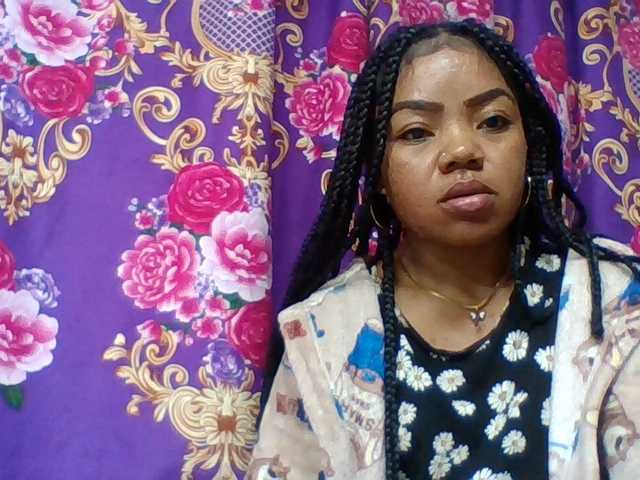 Elyah1a live cam on BongaCams