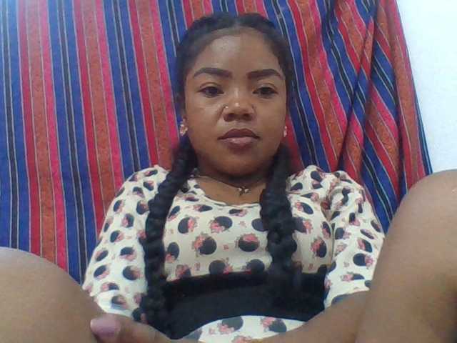 Elyah1a live cam on BongaCams