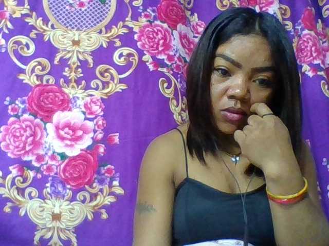 Elyah1a live cam on BongaCams