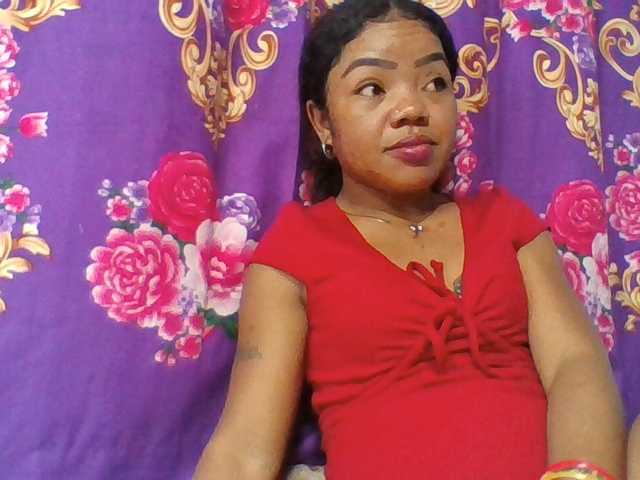 Elyah1a live cam on BongaCams