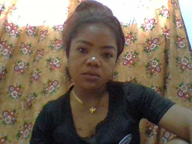 Elyah1a live cam on BongaCams