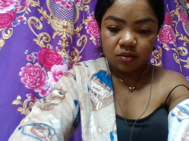 Elyah1a live cam on BongaCams