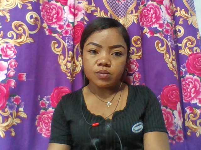 Elyah1a live cam on BongaCams