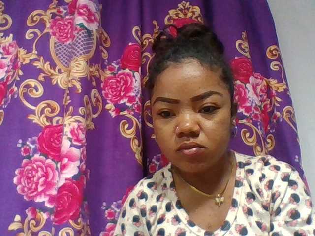 Elyah1a live cam on BongaCams