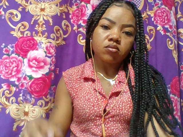 Elyah1a live cam on BongaCams
