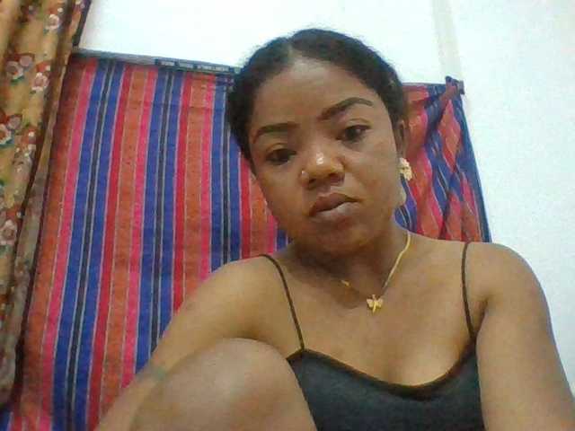 Elyah1a live cam on BongaCams