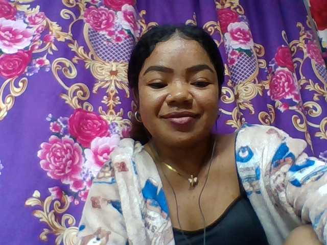 Elyah1a live cam on BongaCams