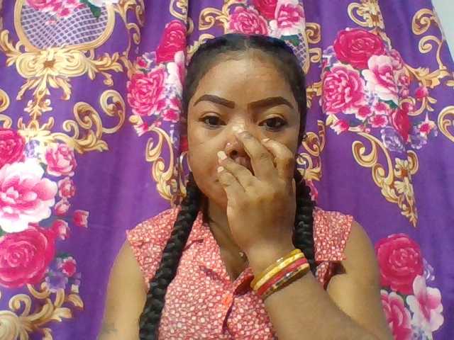 Elyah1a live cam on BongaCams
