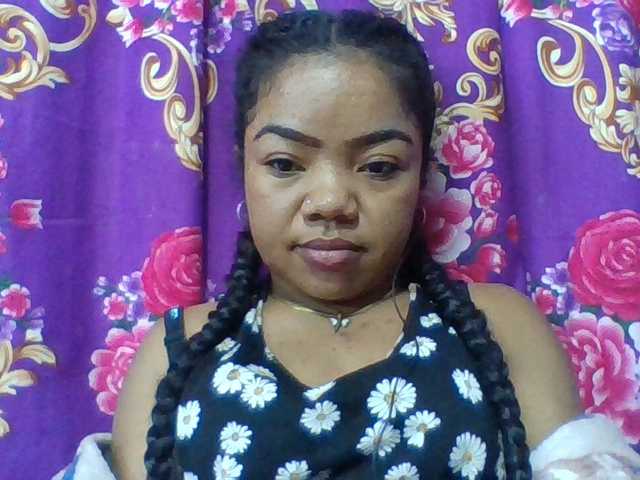 Elyah1a live cam on BongaCams