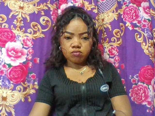 Elyah1a live cam on BongaCams