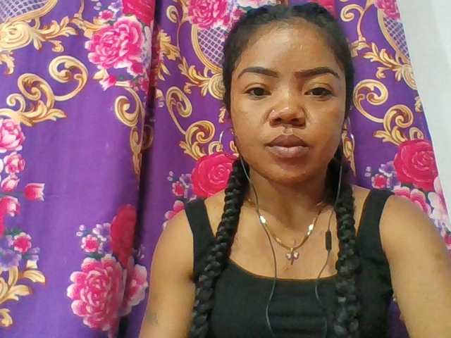 Elyah1a live cam on BongaCams