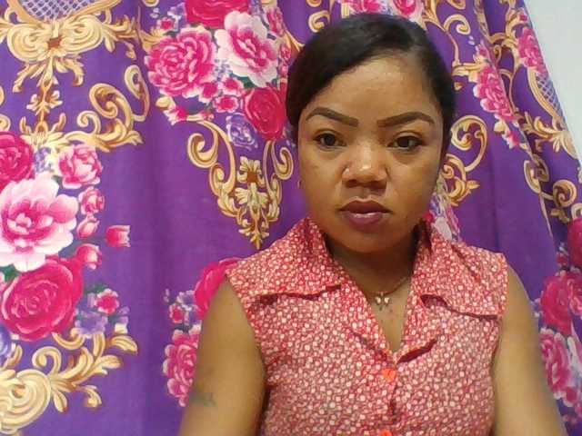 Elyah1a live cam on BongaCams