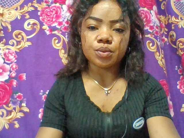 Elyah1a live cam on BongaCams