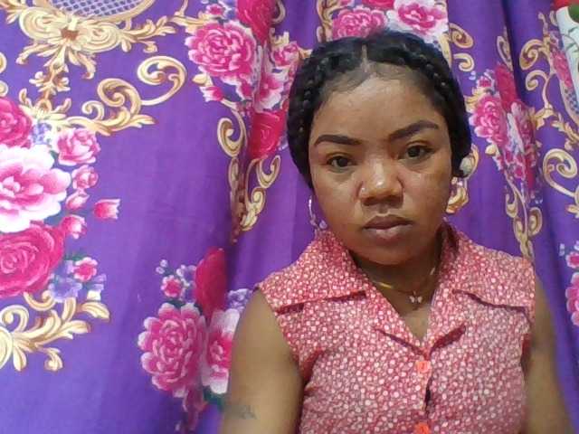Elyah1a live cam on BongaCams