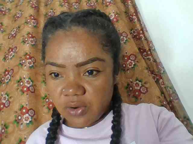 Elyah1a's webcam live show