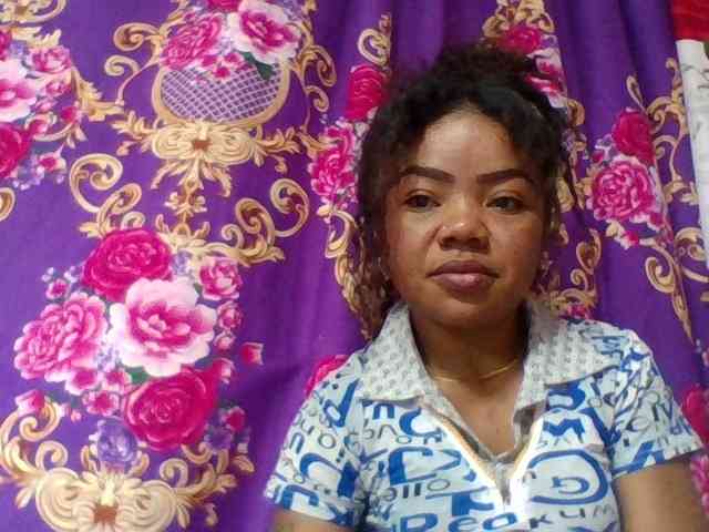 Elyah1a Sex Cam Show