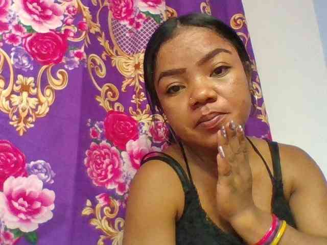 Elyah1a Live Webcam on BongaCams