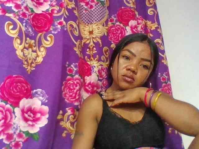 Elyah1a Live Webcam on BongaCams
