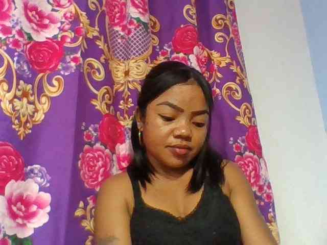Elyah1a Live Webcam on BongaCams