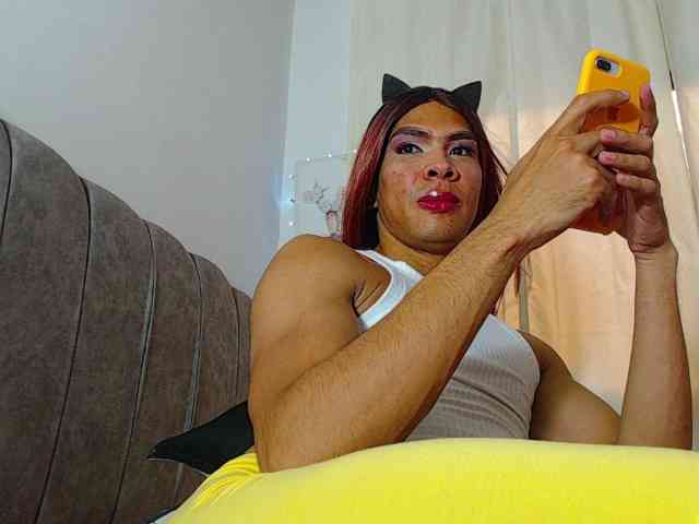 santanacoral Live Webcam on BongaCams