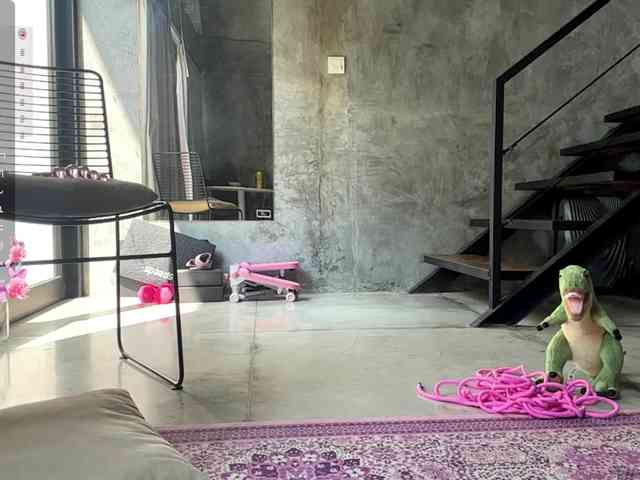 AshleyAmiYami webcam