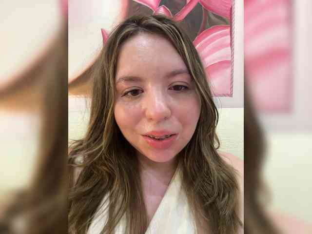 LILYLYLY webcam