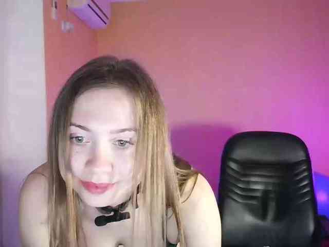 ElinaHarper webcam