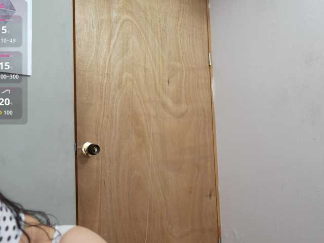 kinkymaturee live cam on BongaCams