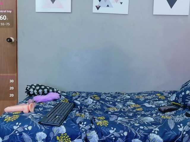 kinkymaturee live webcam show