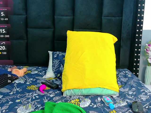 kinkymaturee live cam on BongaCams