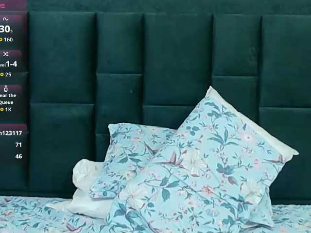 kinkymaturee live cam preview