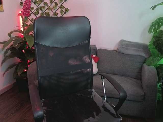 AntonellaNaugthy live cam on BongaCams