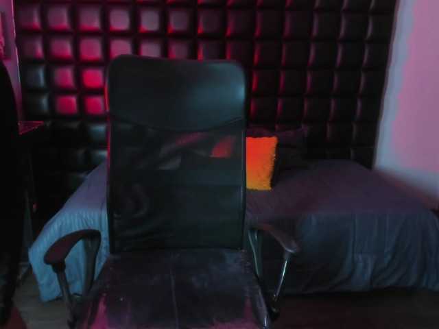 AntonellaNaugthy live cam on BongaCams