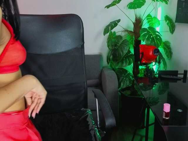 AntonellaNaugthy live cam on BongaCams