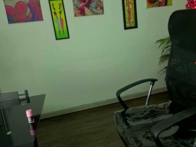 AntonellaNaugthy live cam on BongaCams