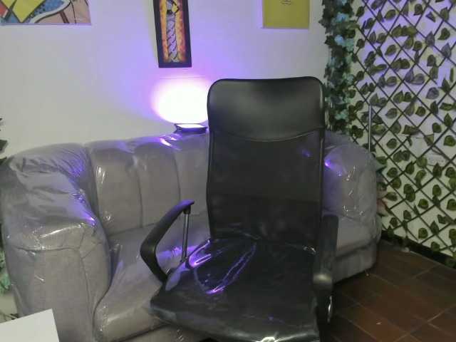 AntonellaNaugthy live cam on BongaCams
