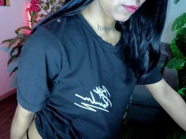 AntonellaNaugthy live cam on BongaCams