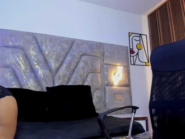 AntonellaNaugthy live cam on BongaCams