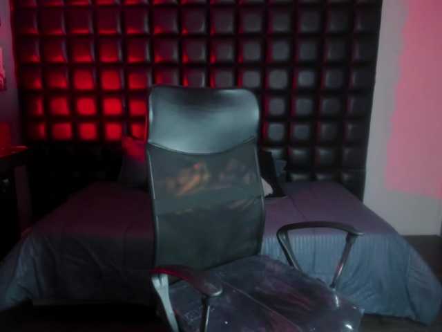 AntonellaNaugthy live cam on BongaCams