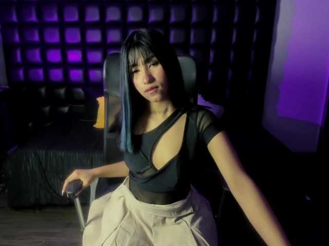 AntonellaNaugthy live cam on BongaCams