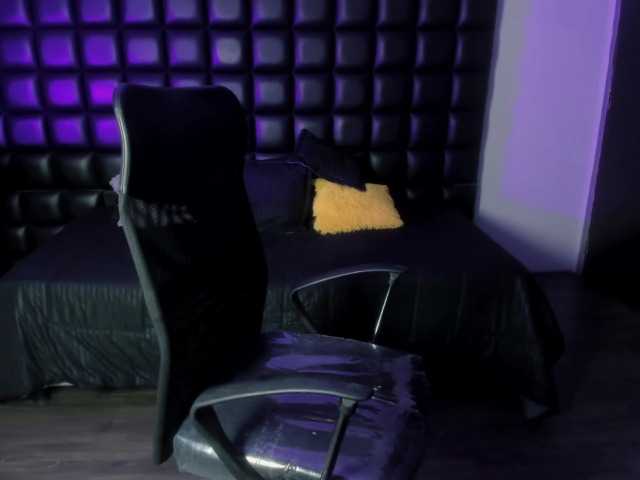 AntonellaNaugthy live cam on BongaCams