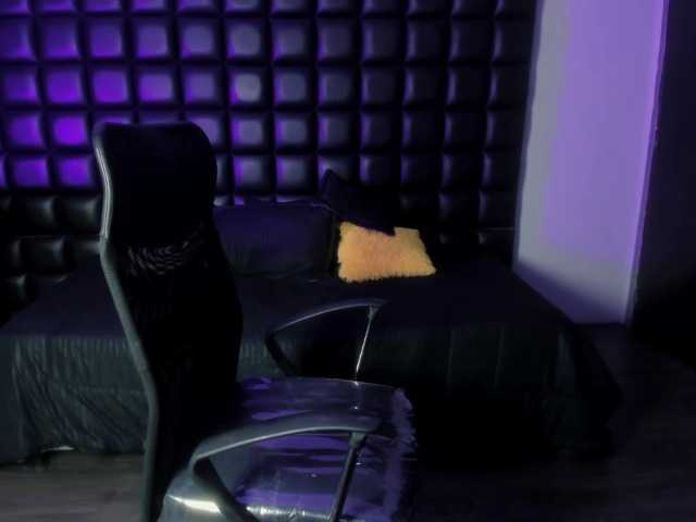 AntonellaNaugthy live cam on BongaCams