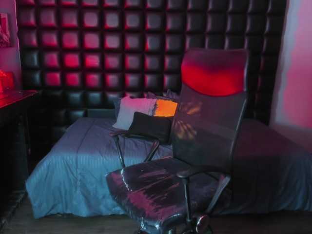 AntonellaNaugthy live cam on BongaCams