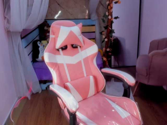 AntonellaNaugthy live cam on BongaCams
