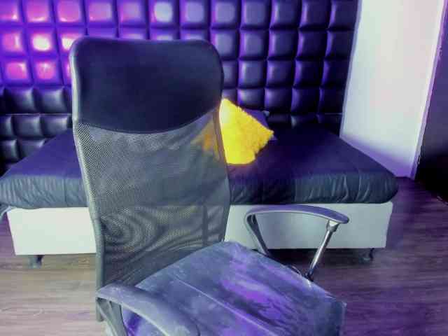 AntonellaNaugthy webcam